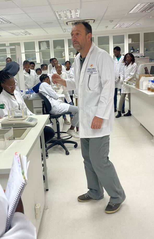 Dr Marcus Schuppler biefing a group of NUST students on the parameters of a microbiology practical session