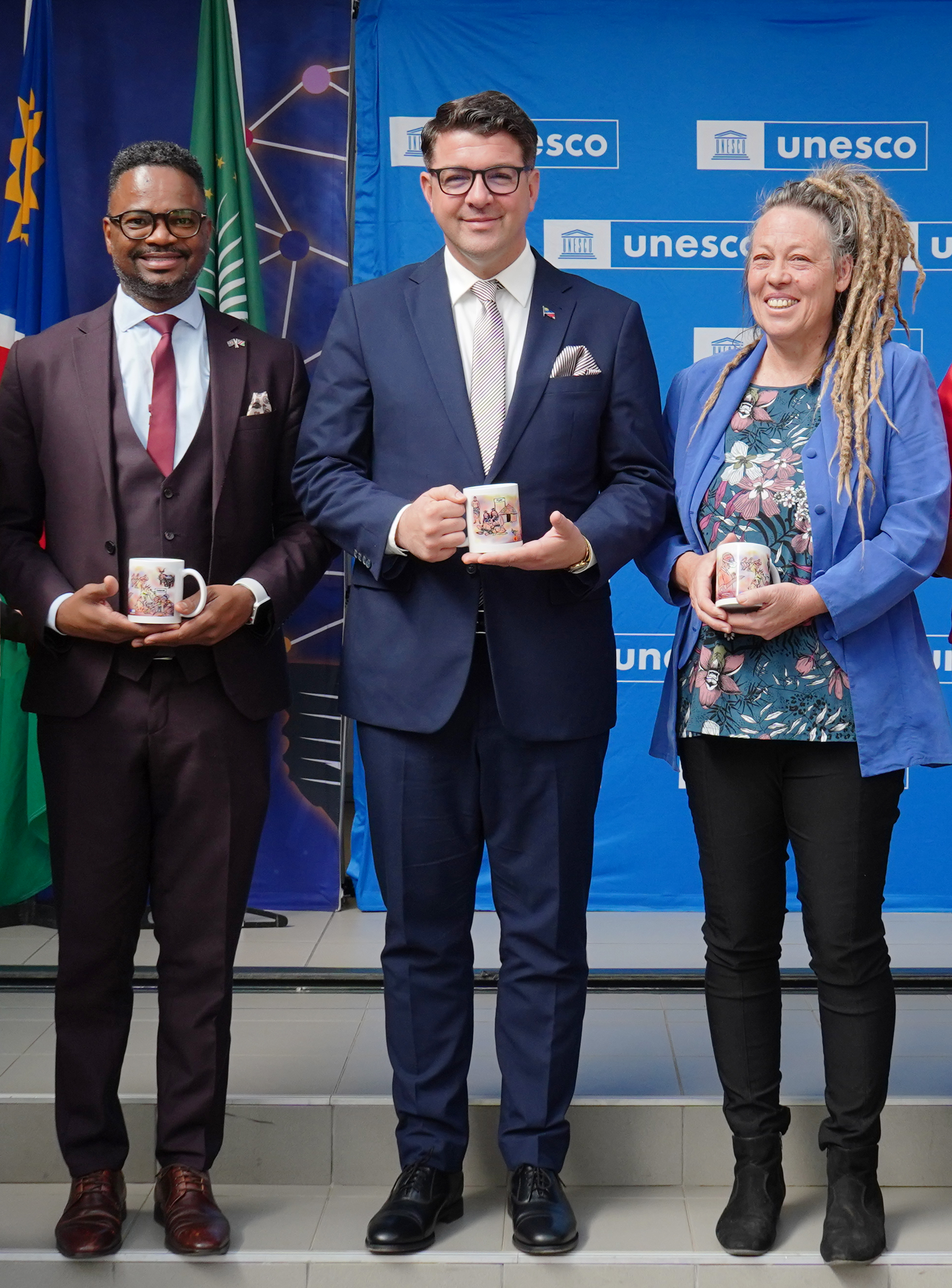 Prof Stanley, Prof Heike, Hon Ballotti