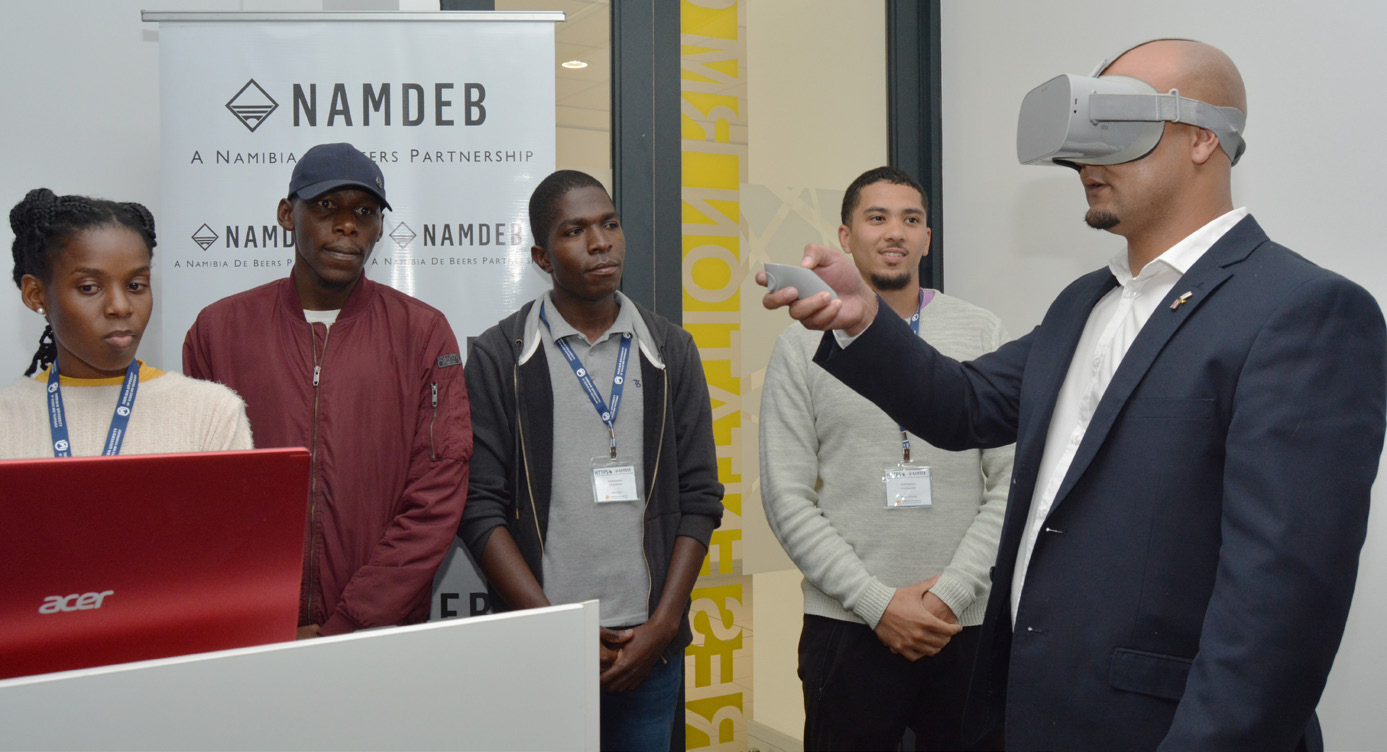 ne of Namdeb’s judges testing out one of the competing team’s Virtual Reality design.