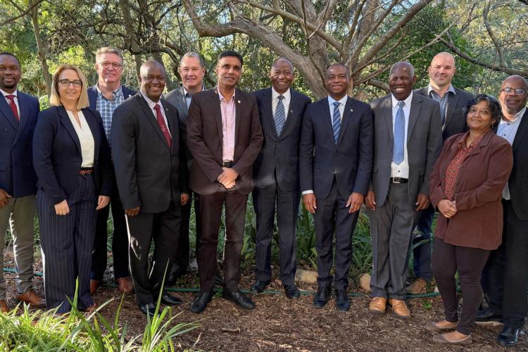 Group photo: Deepening Regional Ties in Tech and Energy Innovation 