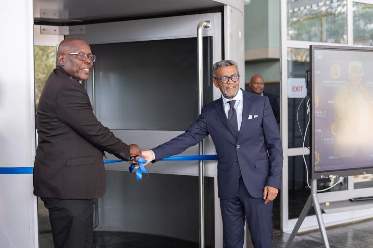 Prof Niikondo and Prof Tjama