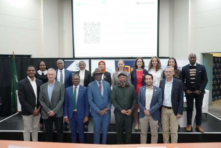Group photo of the public lecture (GREEM)